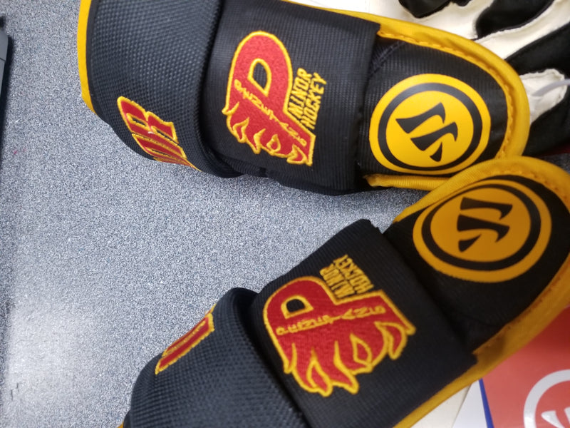 Penetang Flames Team Hockey Gloves